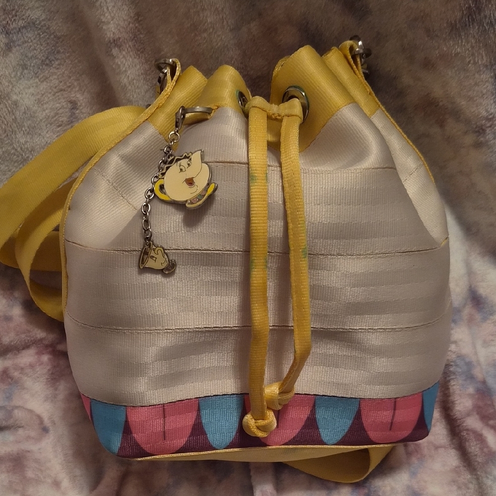 RARE Mrs Potts Disney X Harvey Convertible Seatbelt Bag